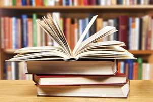 راه اندازی کتابخانه در روستاهای محروم شیراز به همت گروه جهادی دانشجویی دانشکده مدیریت و اطلاع رسانی پزشکی