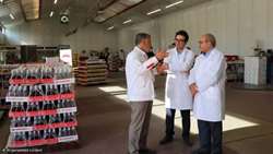 بررسی میدانی وضعیت واحدهای تولیدی صنایع غذایی و مراکز ارائه خدمات دارویی