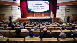  جایگاه جامعه پزشکی در نظام سلامت، جایگاهی اثرگذار و مورد اعتماد مردم است/ به جای بیان دردها؛ باید برای درمان مشکلات مردم چاره کرد/ دولت با تمام وجود به دنبال خدمت به مردم است