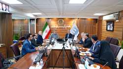 بررسی راهکارهای تسهیل پرداخت مطالبات بیمه‌ای و تأمین تجهیزات مورد نیاز مراکز درمانی