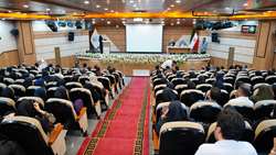 دیدار مشاور عالی رئیس دانشگاه علوم پزشکی شیراز با جمعی از کارکنان؛ بررسی مطالبات حوزه حقوق و مزایا