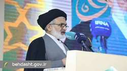برکت قرآن، ضامن تداوم حیات طیبه در زندگی جامعه پزشکی است