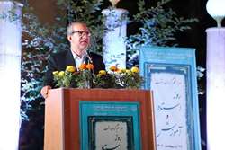 رییس دانشگاه علوم پزشکی شیراز در آیین گرامیداشت روز استاد و آموزش:  جایگاه شیراز به عنوان قطب پزشکی کشور، مرهون تلاش اساتید است
