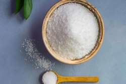 آیا مصرف نمک با سدیم محدود، به همه توصیه می شود؟