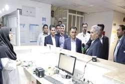 بازدید رییس دانشگاه علوم پزشکی شیراز از بیمارستان ۳۲ تختخوابی حضرت ولی عصر (عج) خرم بید