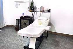 شناسایی دندانپزشک قلابی در حین کار در منزل مسکونی/ هشدار جدی معاون درمان دانشگاه درباره مداخلات غیرمجاز درمانی