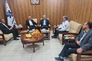 فارس نیازمند احداث پایگاه‌های جدید و نوسازی ناوگان اورژانس است