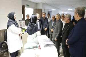 بازدید رئیس دانشگاه علوم پزشکی شیراز از بیمارستان سوانح سوختگی و ترمیمی حضرت امیرالمؤمنین(ع) و قدردانی از خدمات کادر درمان