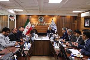نشست هم‌اندیشی رئیس دانشگاه علوم پزشکی شیراز با مسئولان شهر کامفیروز برگزار شد
