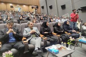 جشن روز پرستار در پردیس سینمائی صدرا؛ تجلیل از تلاشگران حوزه سلامت و بازنشستگان سه بیمارستان   