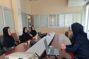 کارگاه آموزشی «آشنایی با علائم خطر رفتارهای خودآسیب‌رسان و نحوه تعامل با دانشجوی آسیب‌پذیر» در دانشگاه علوم پزشکی شیراز برگزار شد