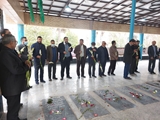 مزار مطهر شهدای گمنام و شهدای مدافع سلامت استان فارس گلباران شد
