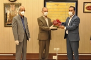 بزرگداشت مقام معلم در مجتمع آموزشی فرهنگی دانشگاه علوم پزشکی شیراز