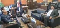 نشست هم اندیشی معاون غذا و داروی دانشگاه علوم پزشکی شیراز با مدیرکل تعزیرات حکومتی استان فارس