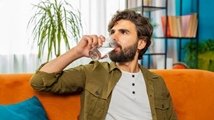 چگونه کم ‌آبی بدن، اضطراب و مشکلات سلامتی را تشدید می‌ کند؟