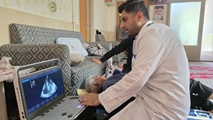 از ویزیت تخصصی در روستای یعقوب‌آباد تا عیادت در منزل پدر شهید؛ تیم تخصصی پزشکی جهادی بسیج جامعه پزشکی در آباده