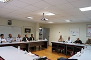 در نشستی مشترک میان مدیران بیمارستان نمازی و سازمان آتش‌نشانی، راهکارهای ارتقای ایمنی و هماهنگی در مواقع اضطراری بررسی شد.