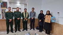 دیدار مسئولان حوزه سلامت و ناحیه مقاومت بسیج سپاه  شهرستان لامرد با خانواده شهید مدافع سلامت