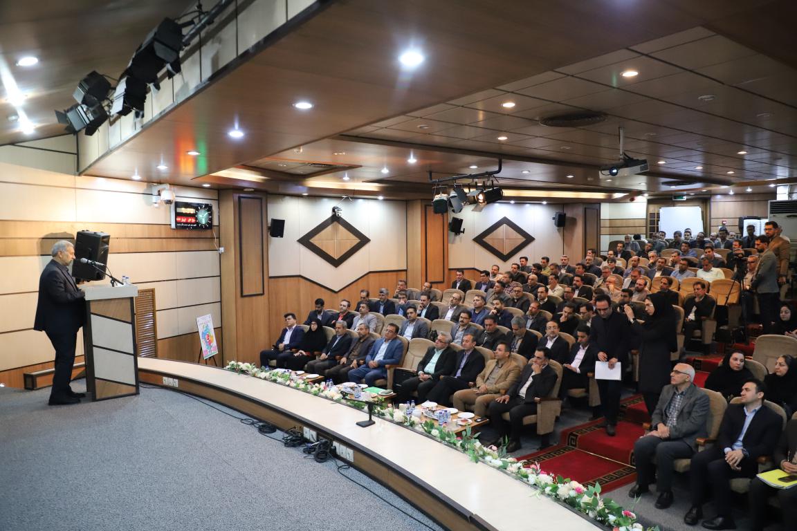 پنجمین همایش تعالی کیفیت در نظام سلامت با حضور رئیس دانشگاه علوم پزشکی شیراز به روایت تصویر / آبان 1404